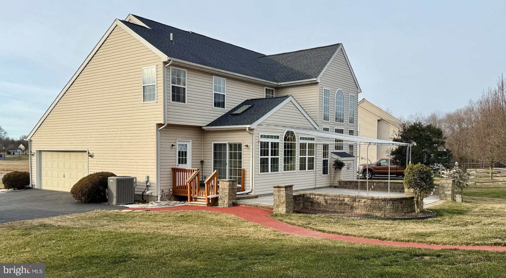 FAIRVIEW FARM - Residential