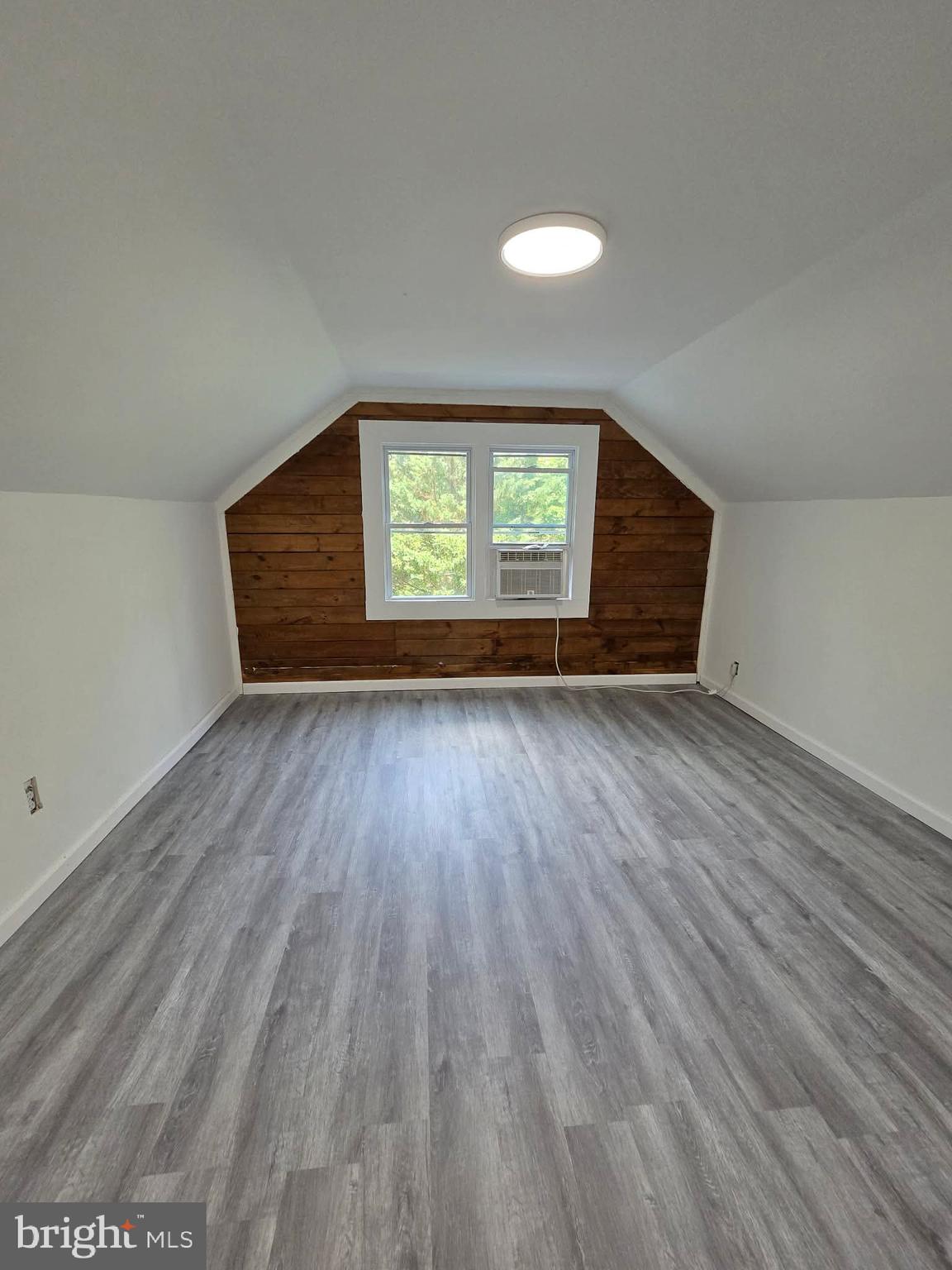 3267 VALLEY ROAD