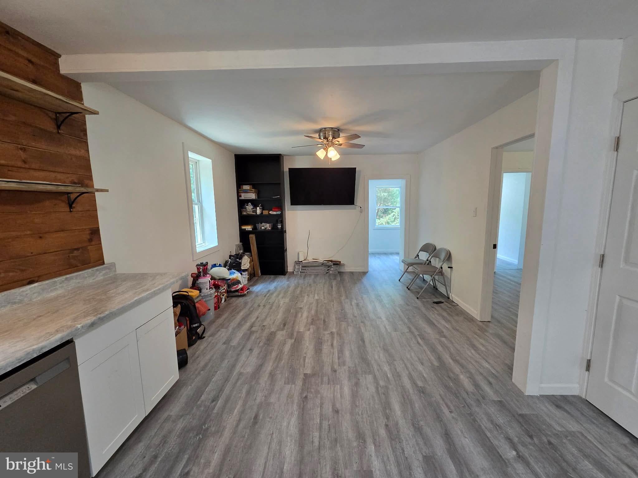 3267 VALLEY ROAD