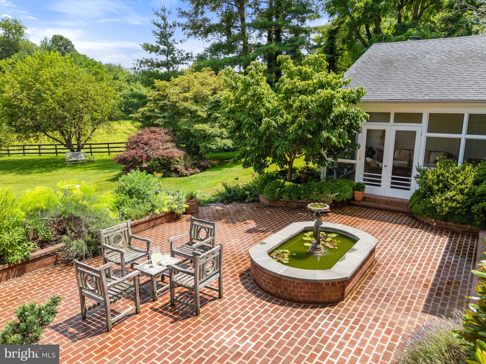 MIDDLEBURG - Residential