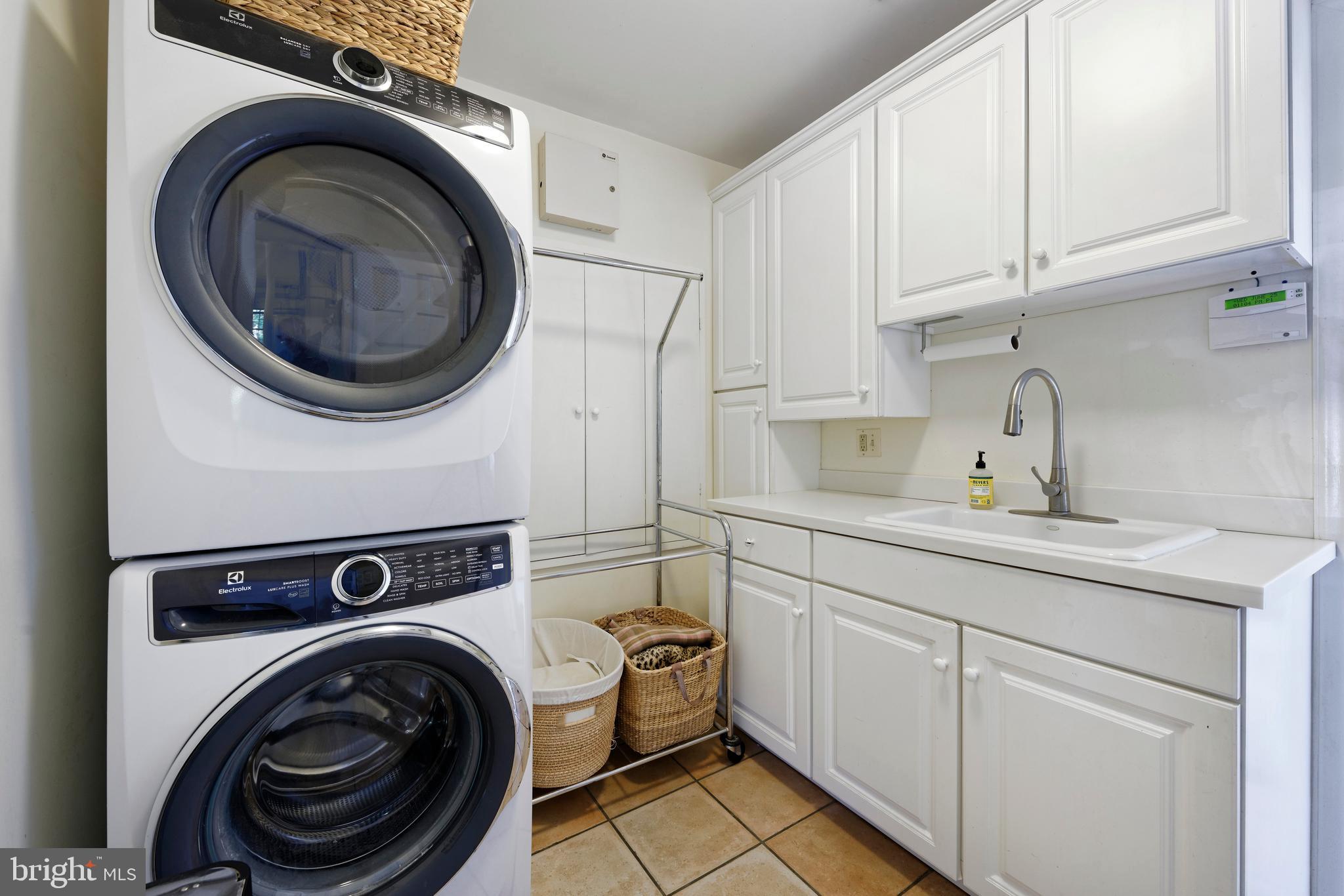 MIDDLEBURG - Residential