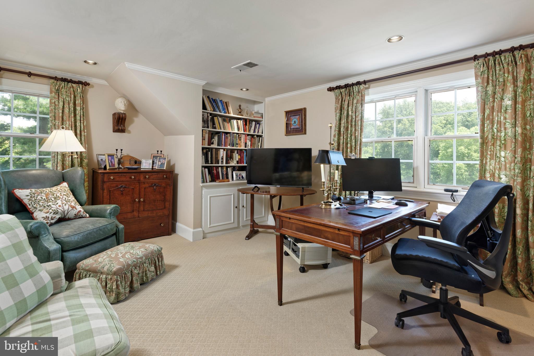 MIDDLEBURG - Residential