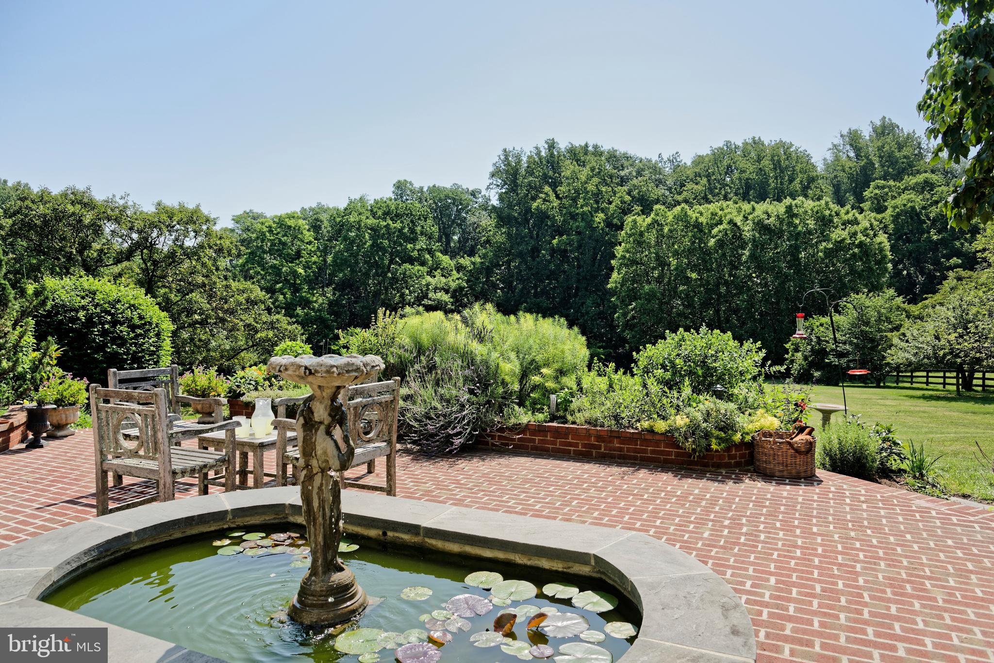 MIDDLEBURG - Residential