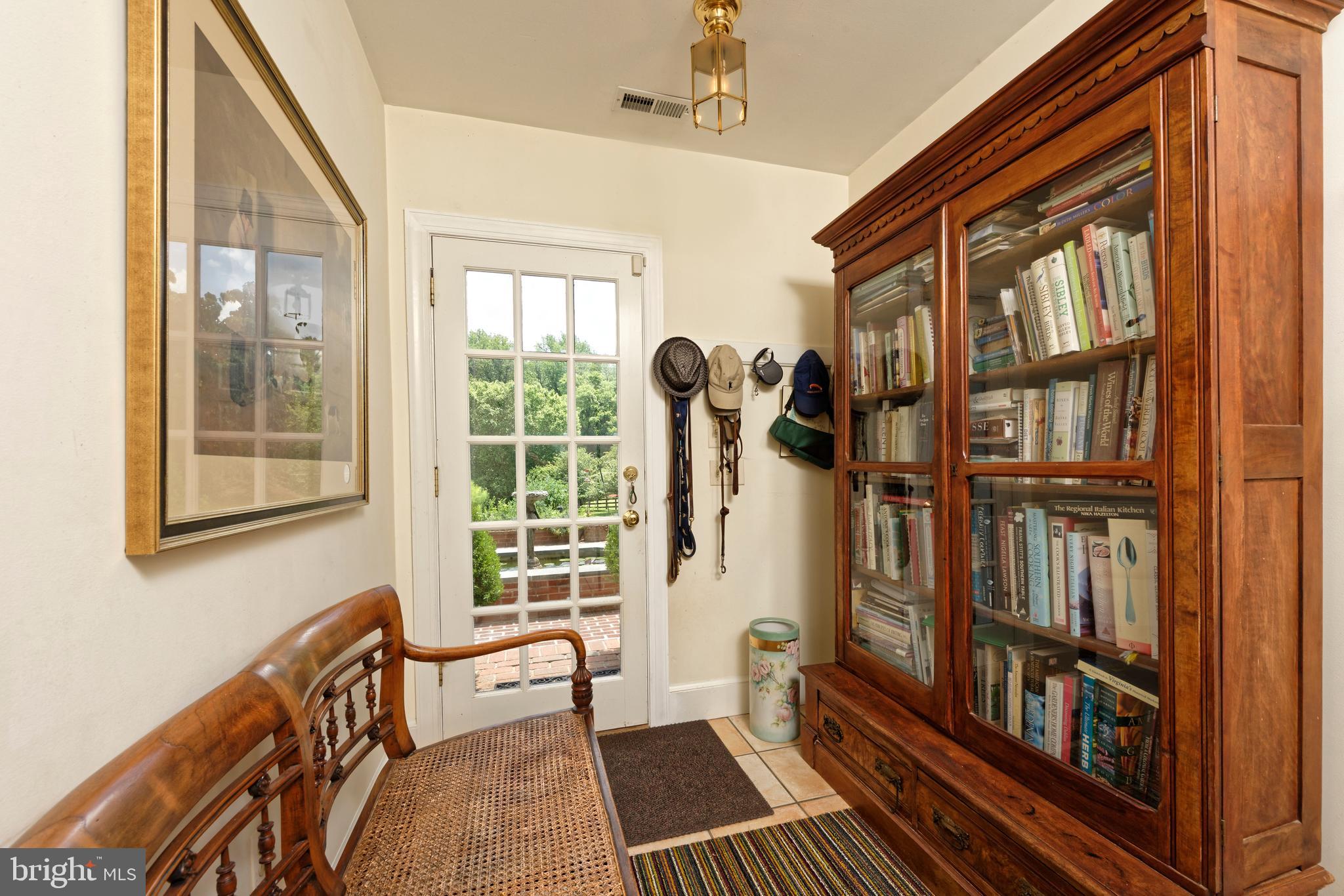 MIDDLEBURG - Residential