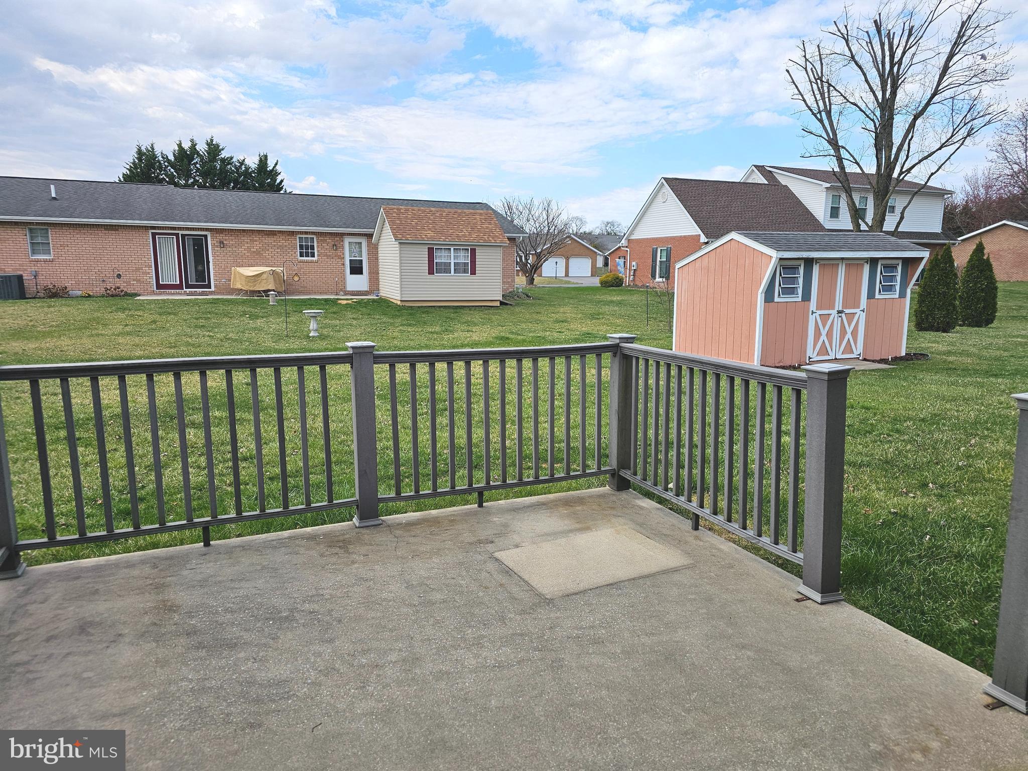 SOUTH POINTE - Residential