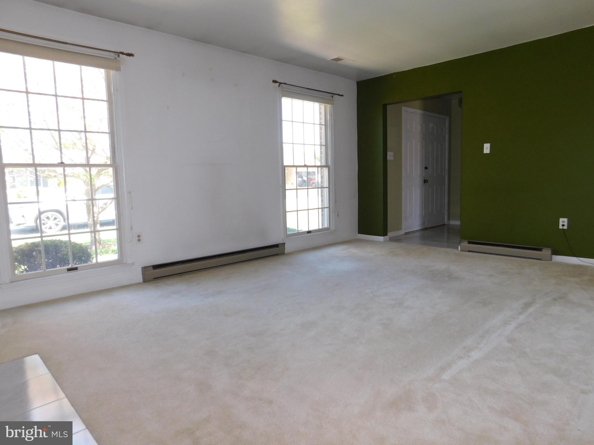 SOUTH POINTE - Residential