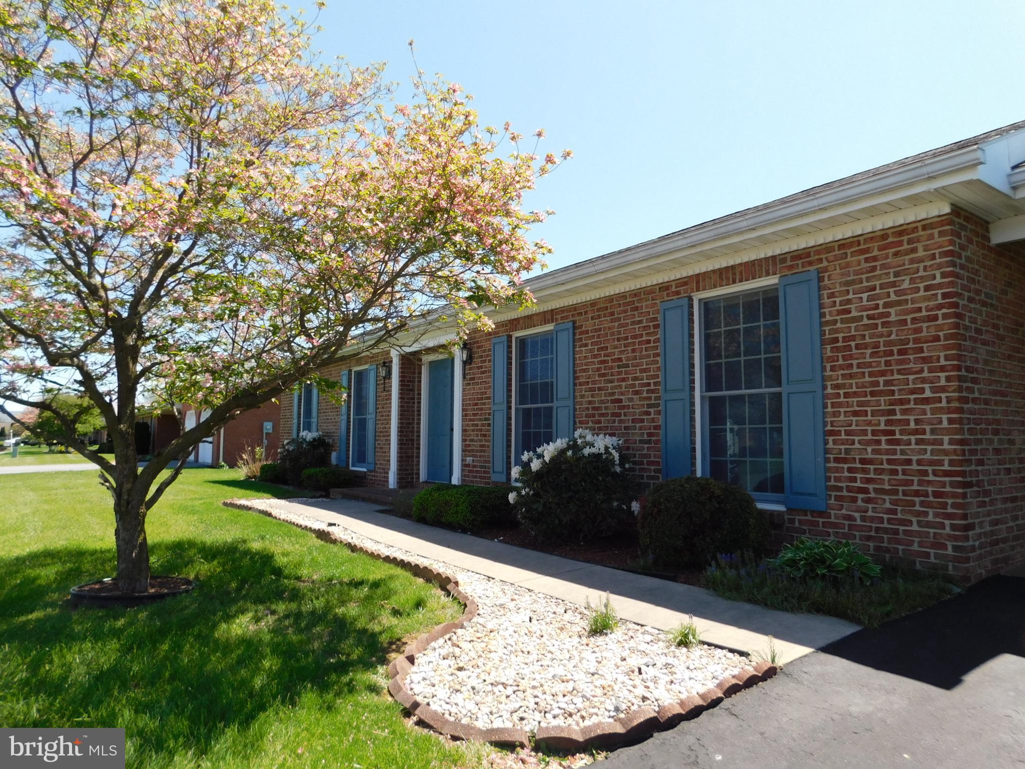 SOUTH POINTE - Residential