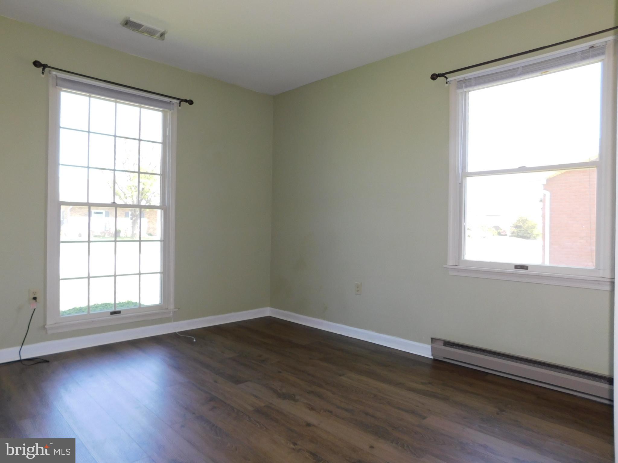 SOUTH POINTE - Residential