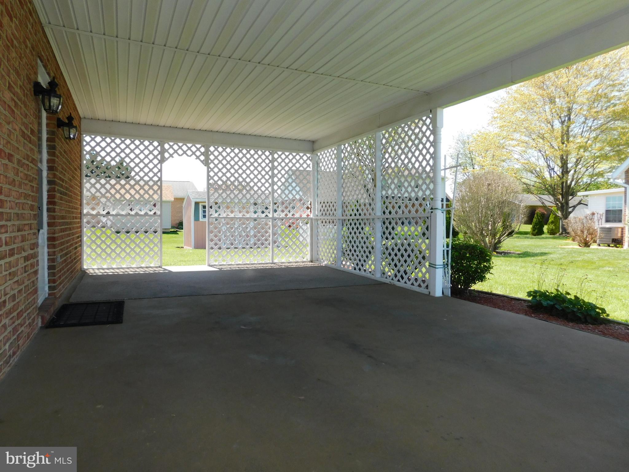 SOUTH POINTE - Residential