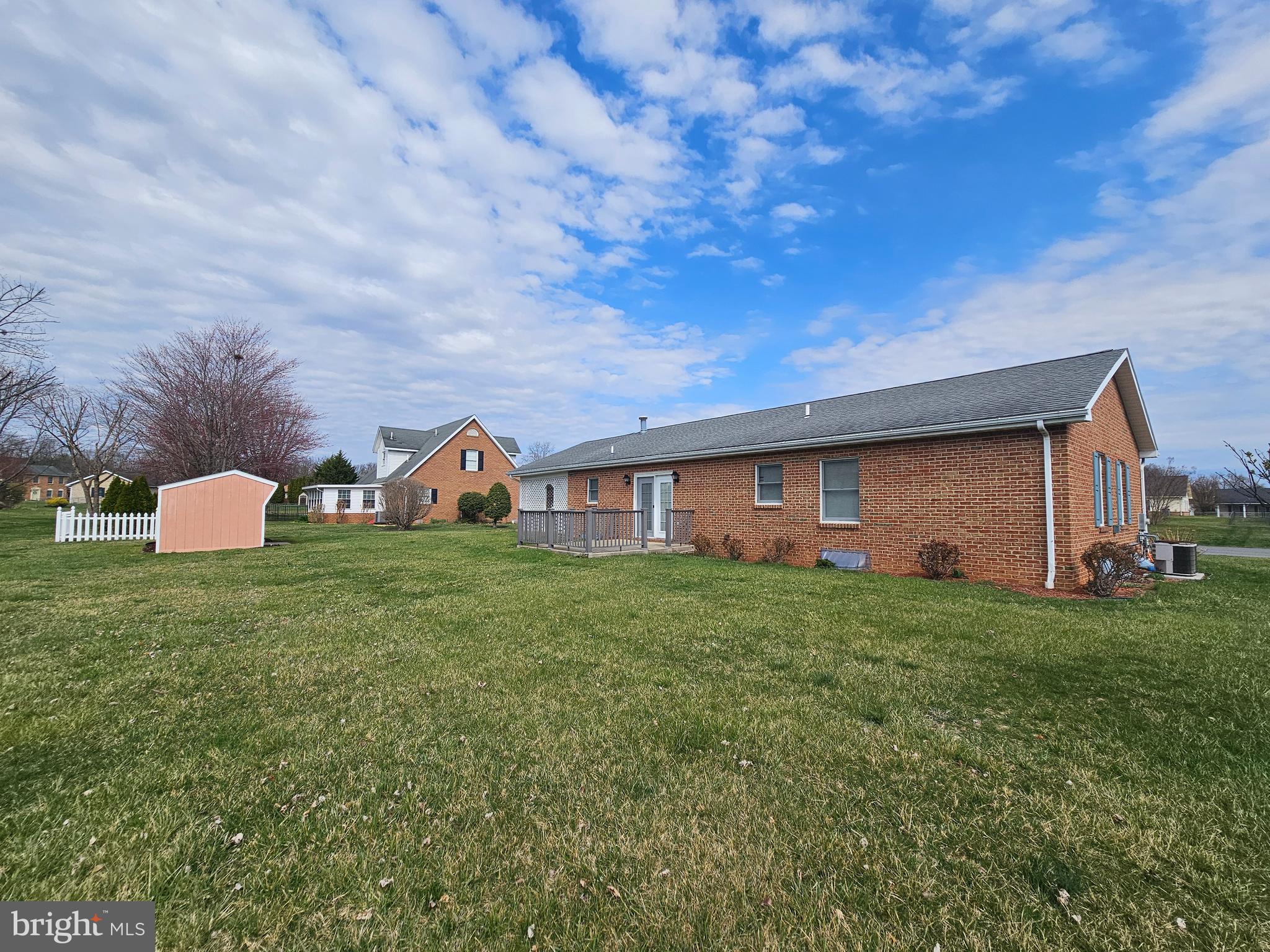 SOUTH POINTE - Residential