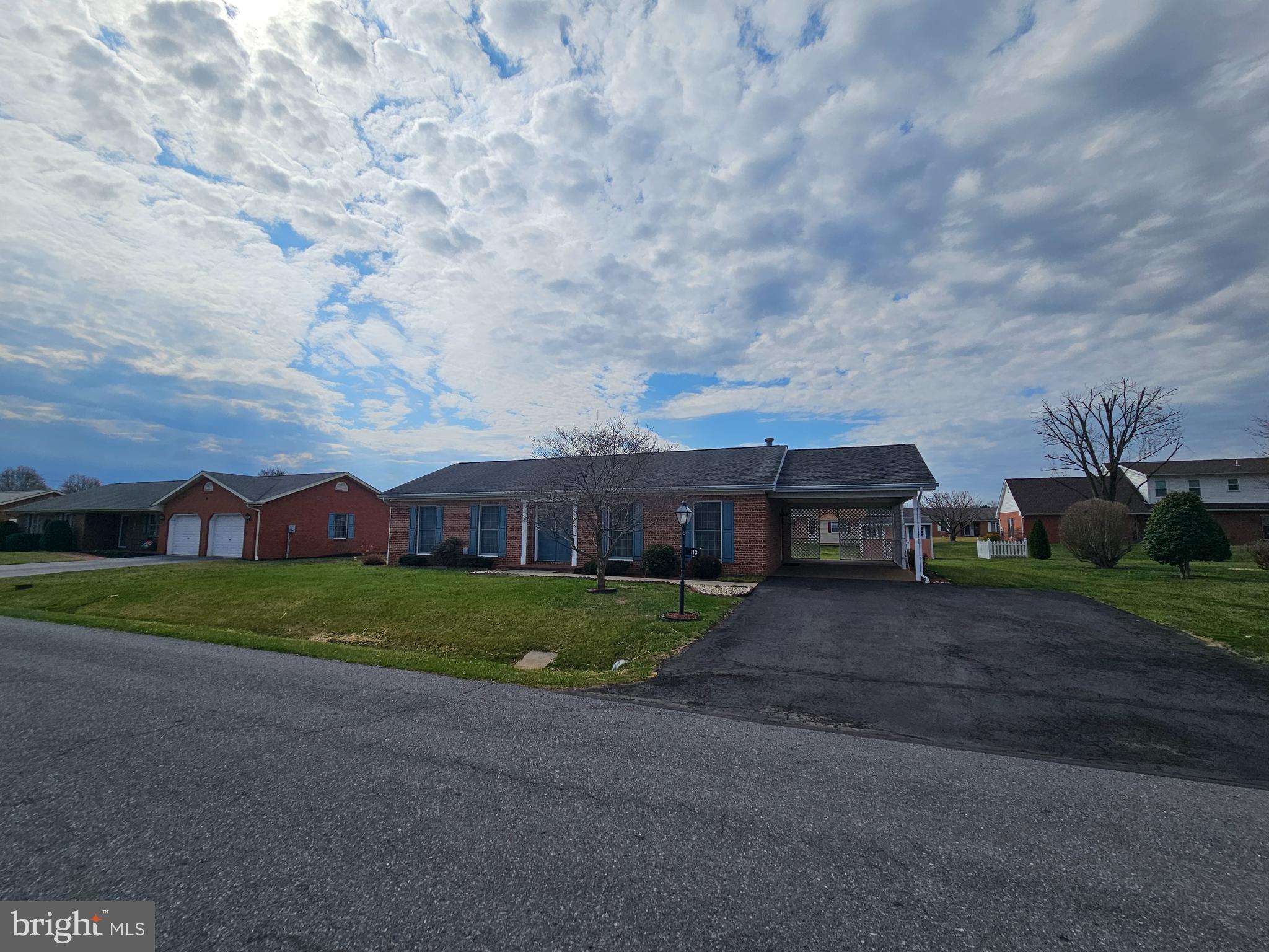 SOUTH POINTE - Residential