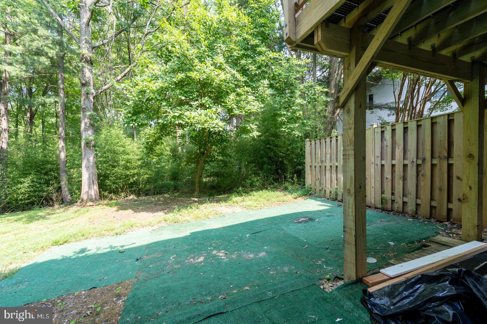 WOODLAND HILLS - Residential