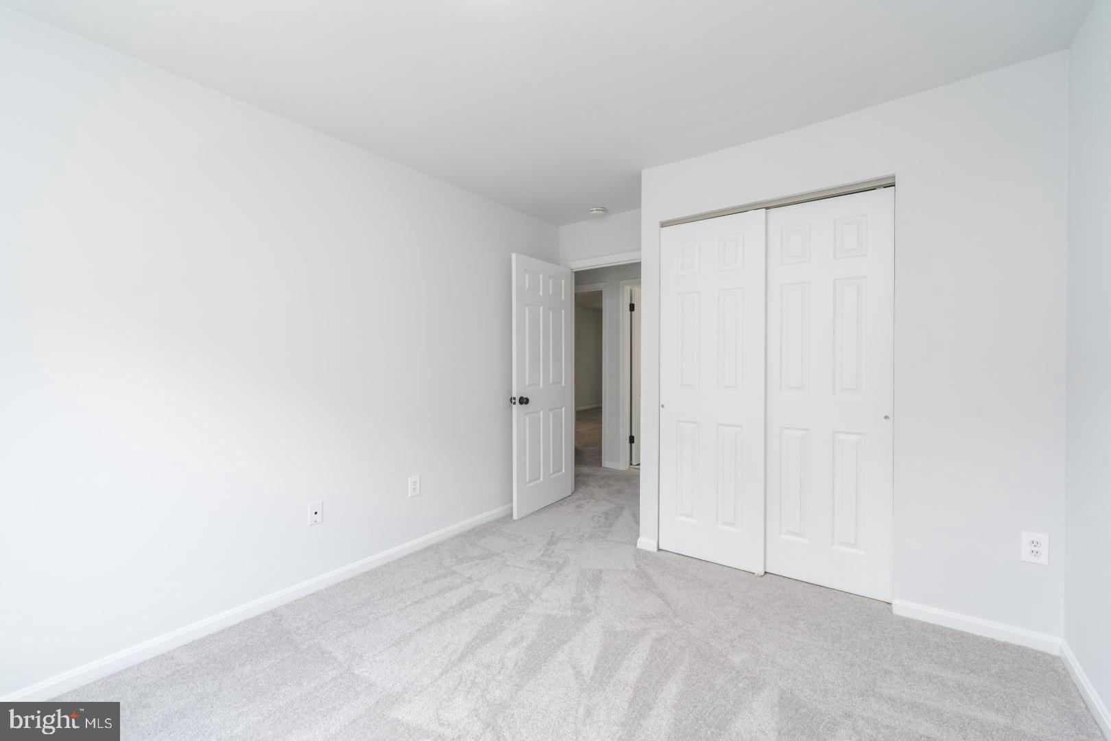 WOODLAND HILLS - Residential