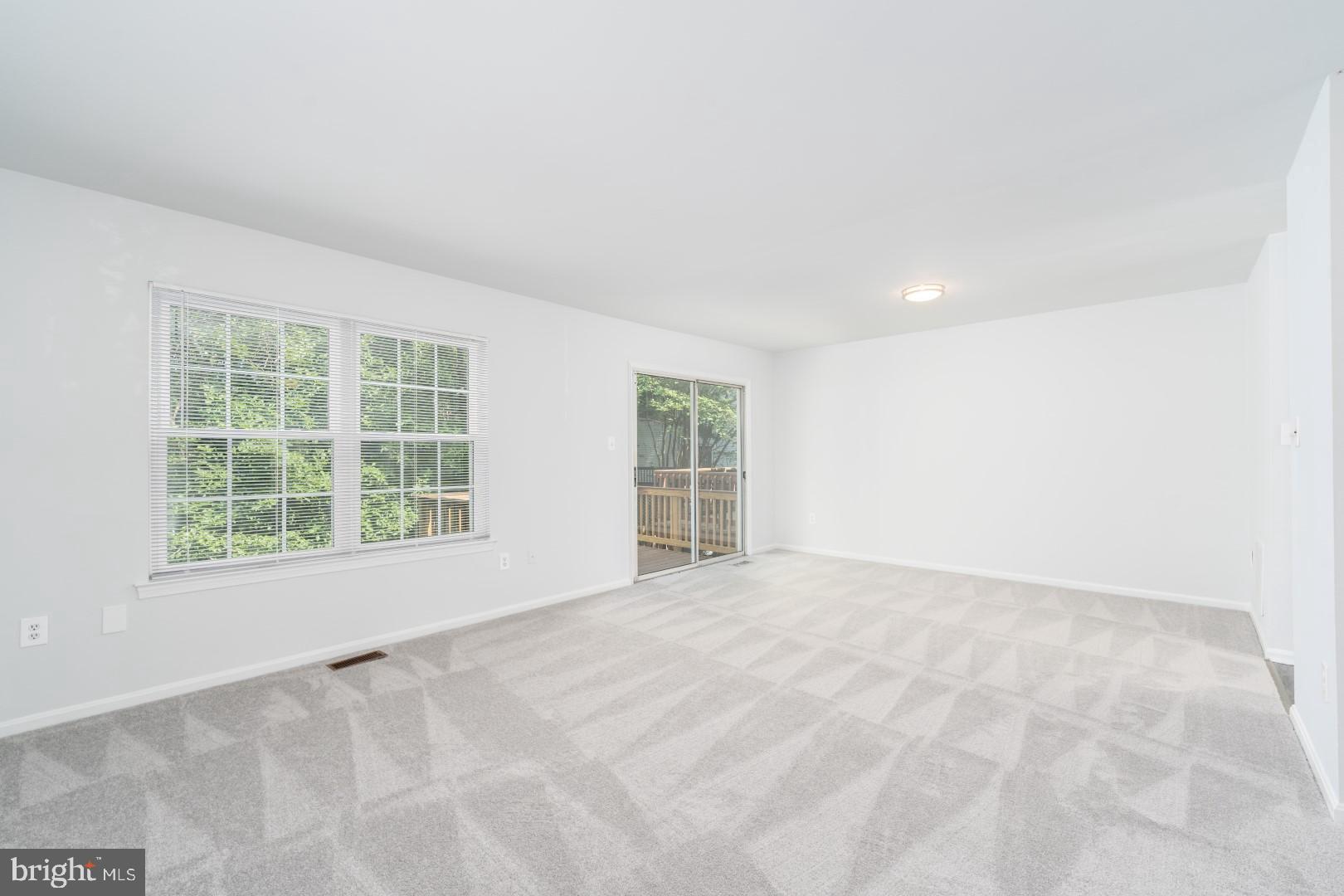 WOODLAND HILLS - Residential