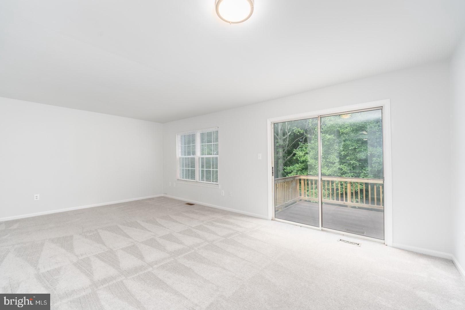 WOODLAND HILLS - Residential