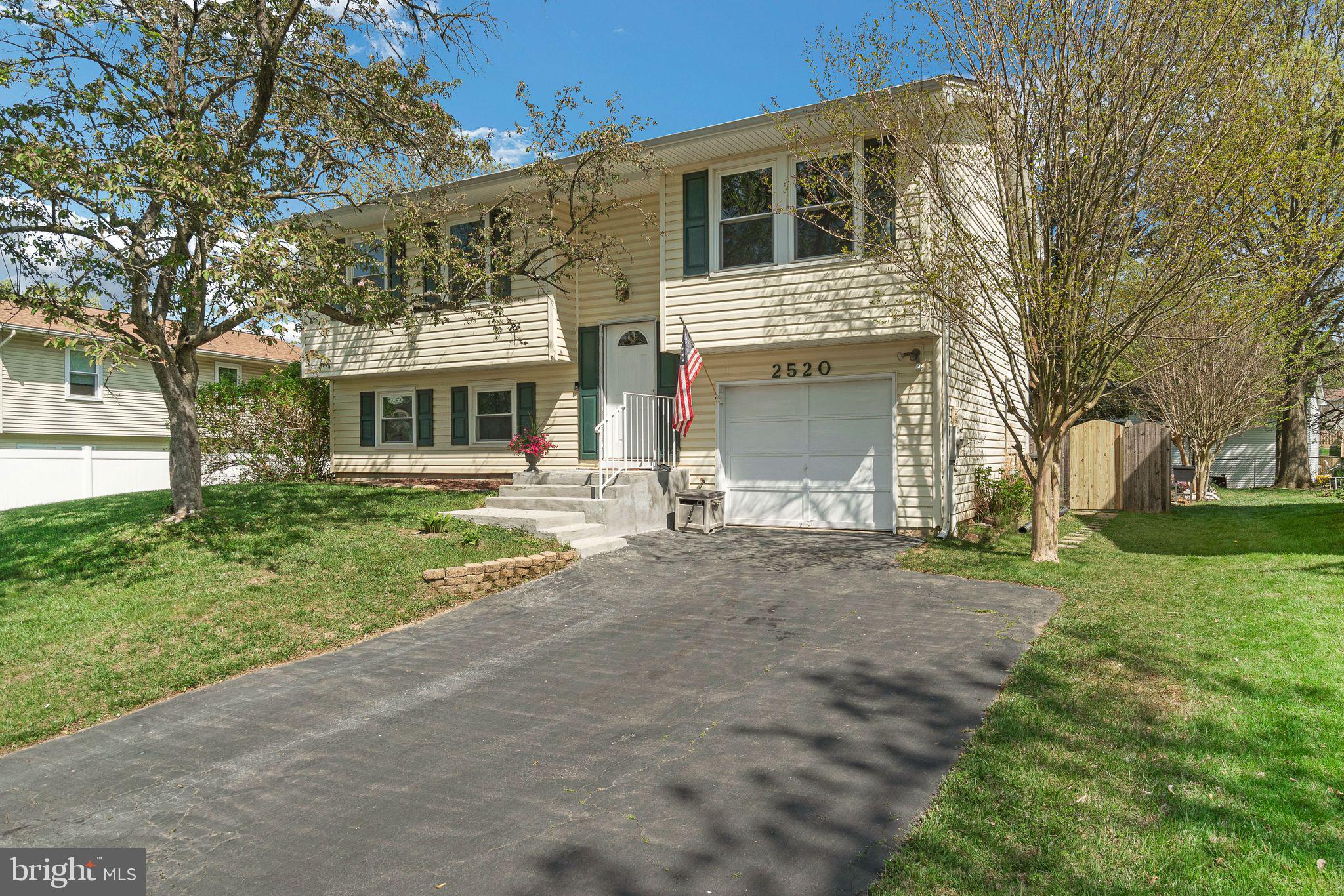 FOUR SEASONS ESTATES - Residential