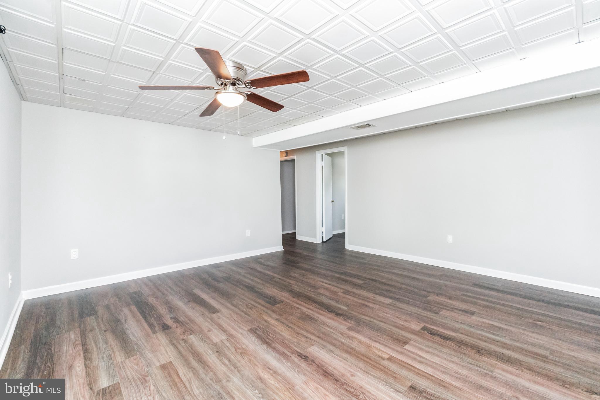 FOUR SEASONS ESTATES - Residential