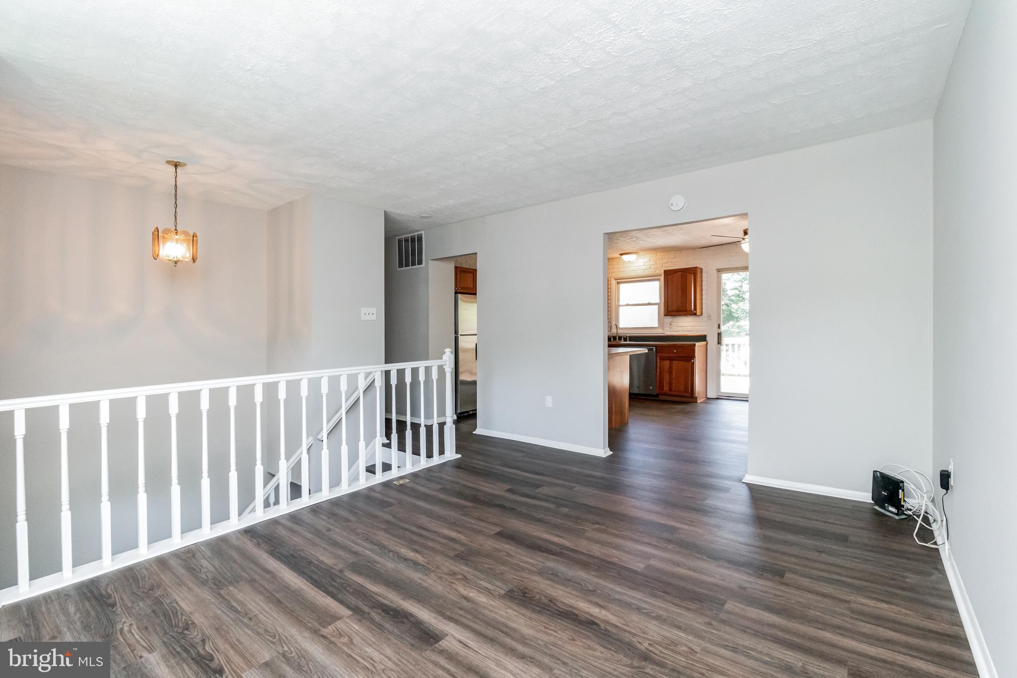 FOUR SEASONS ESTATES - Residential