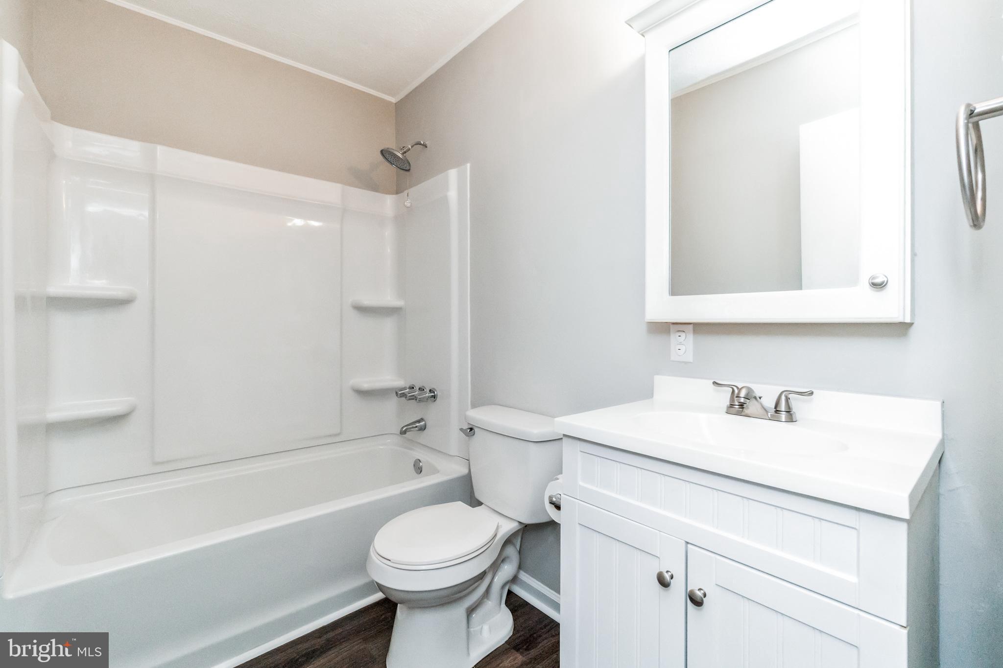 FOUR SEASONS ESTATES - Residential