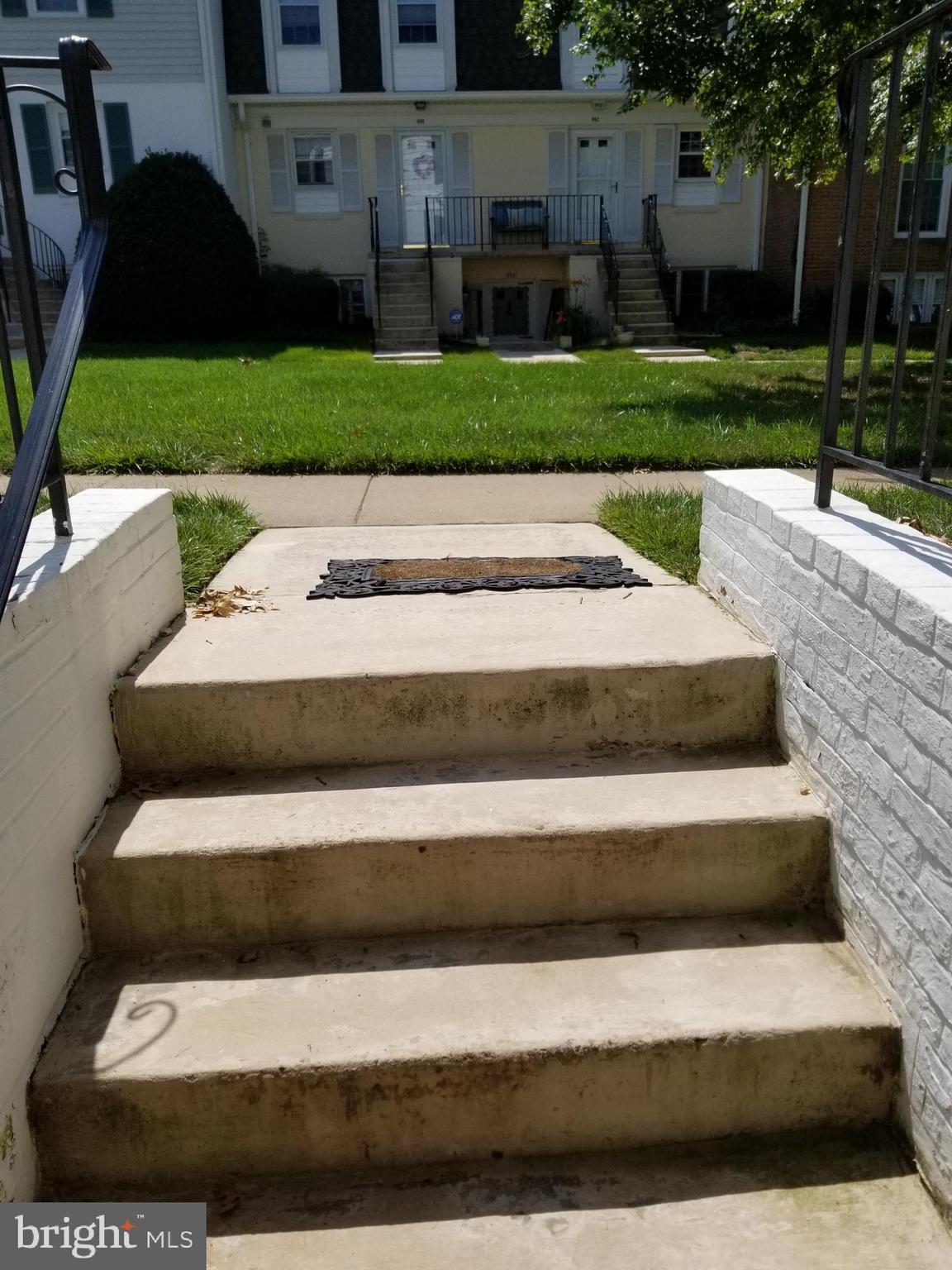 LEEDS SQUARE - Residential