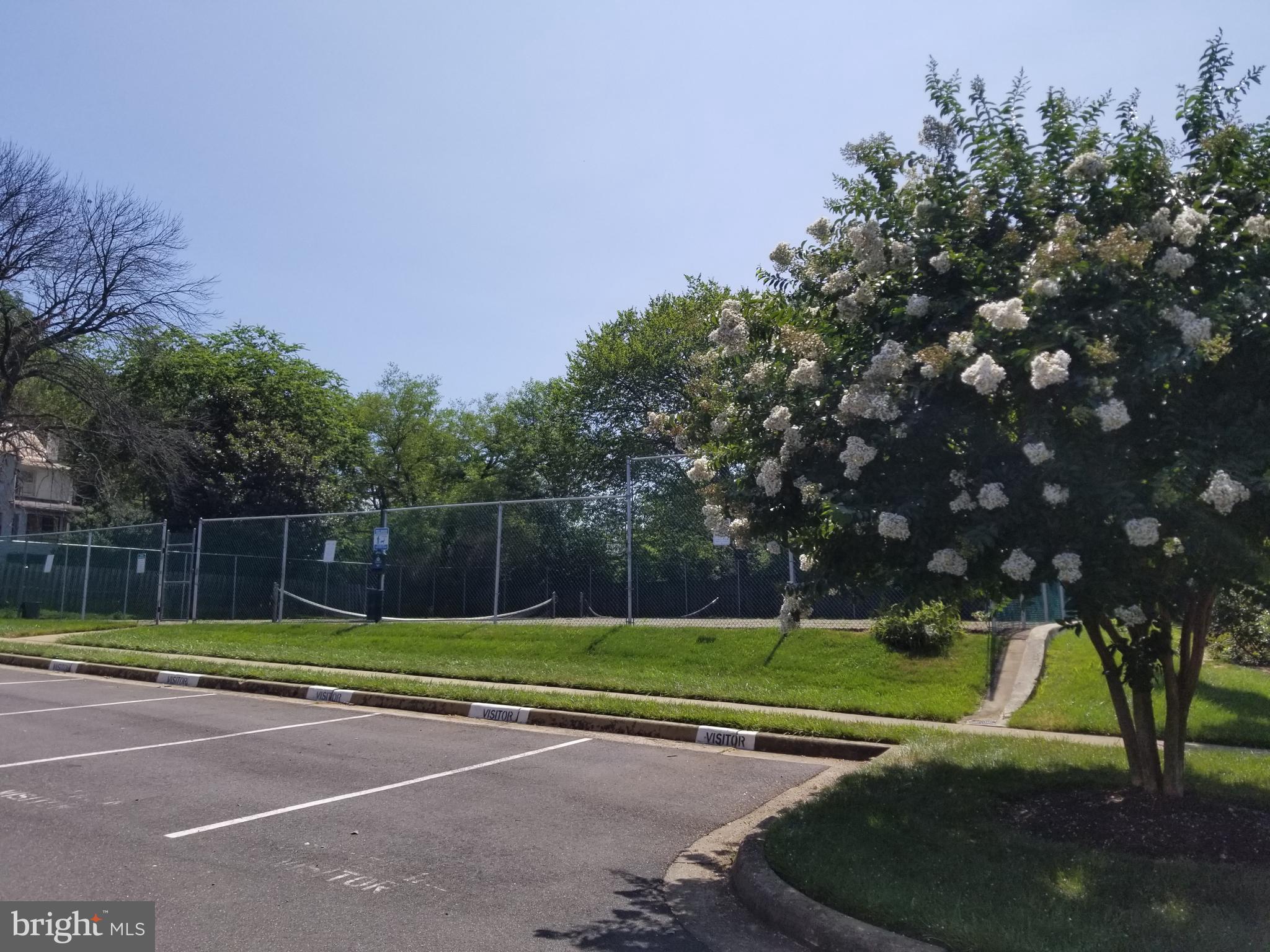 LEEDS SQUARE - Residential