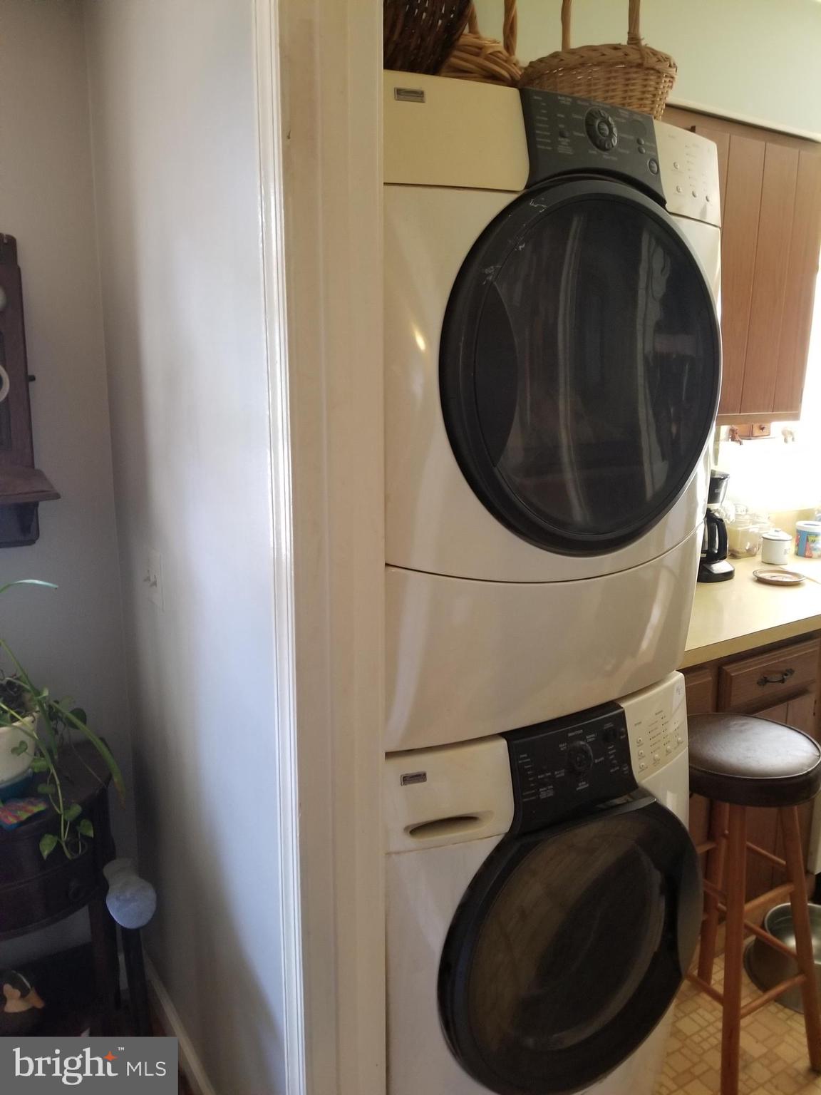 LEEDS SQUARE - Residential