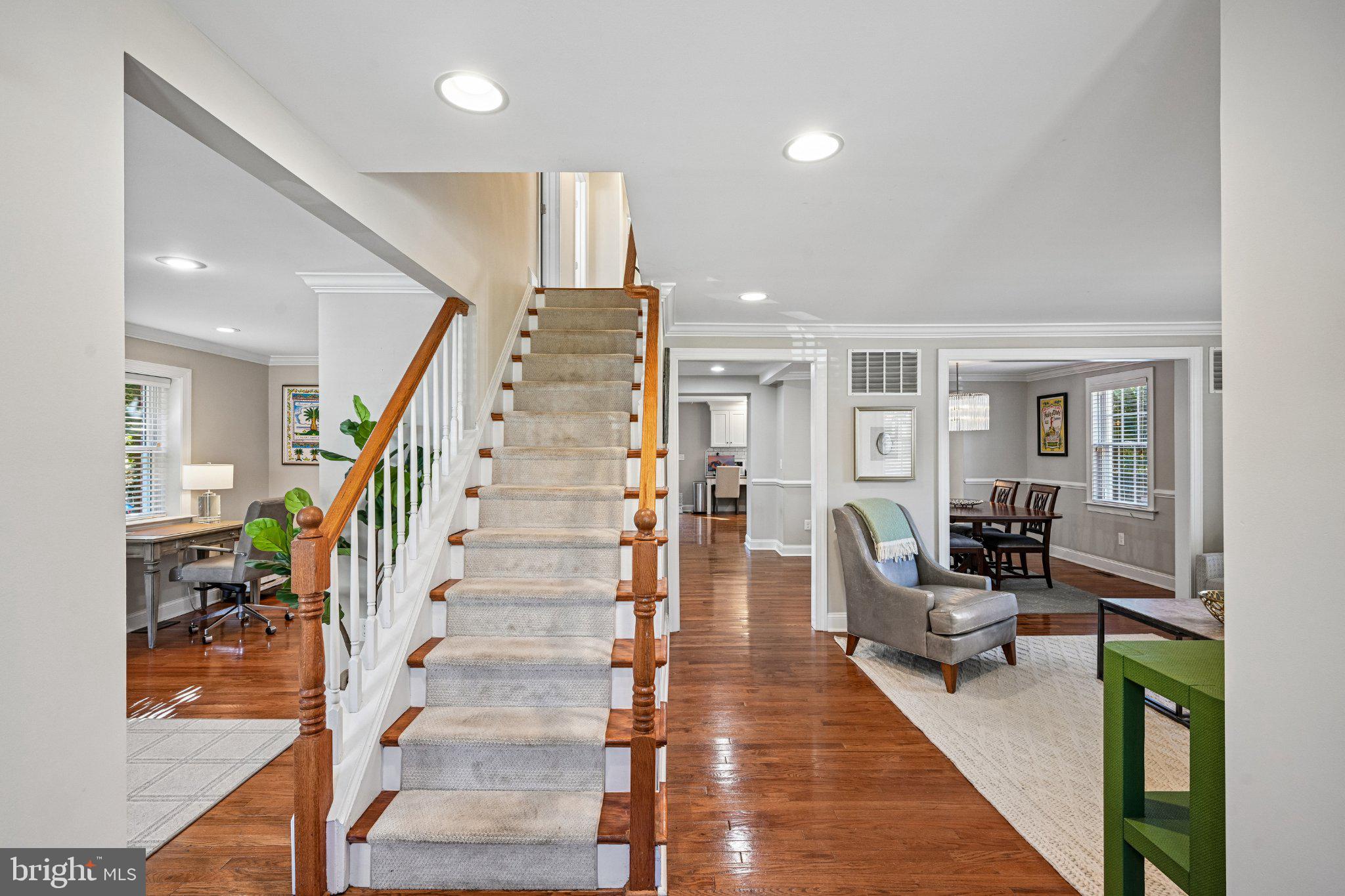 122 HICKORY LANE