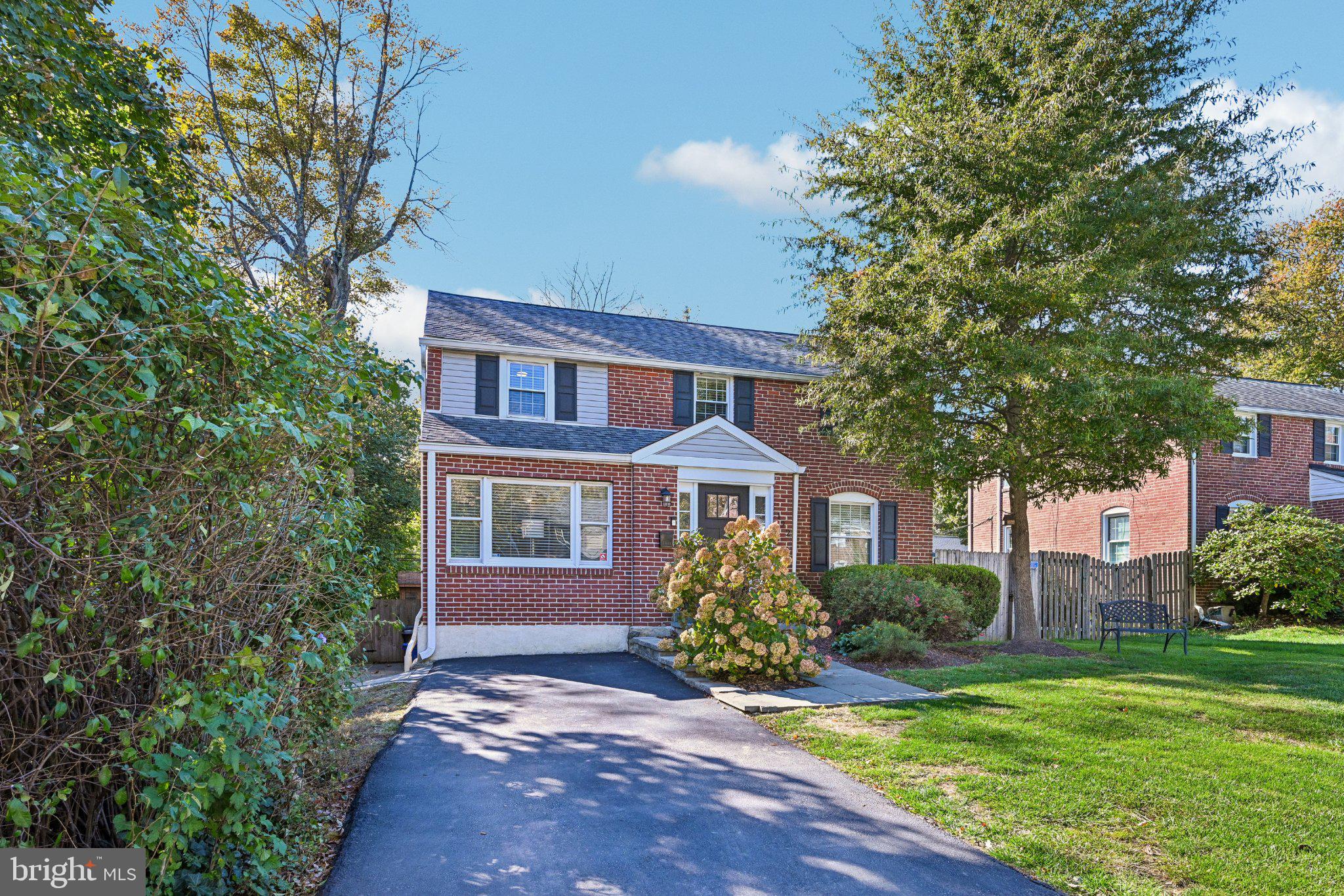 122 HICKORY LANE