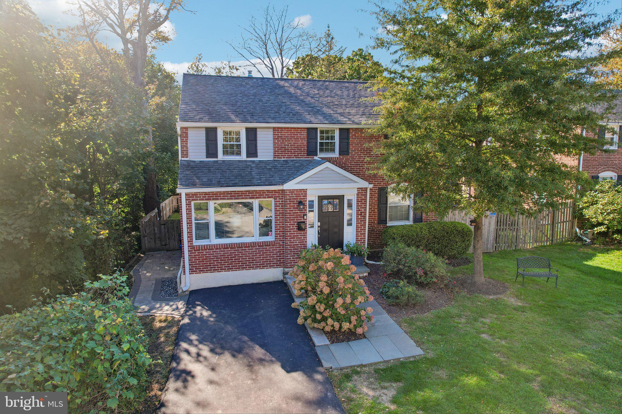 122 HICKORY LANE