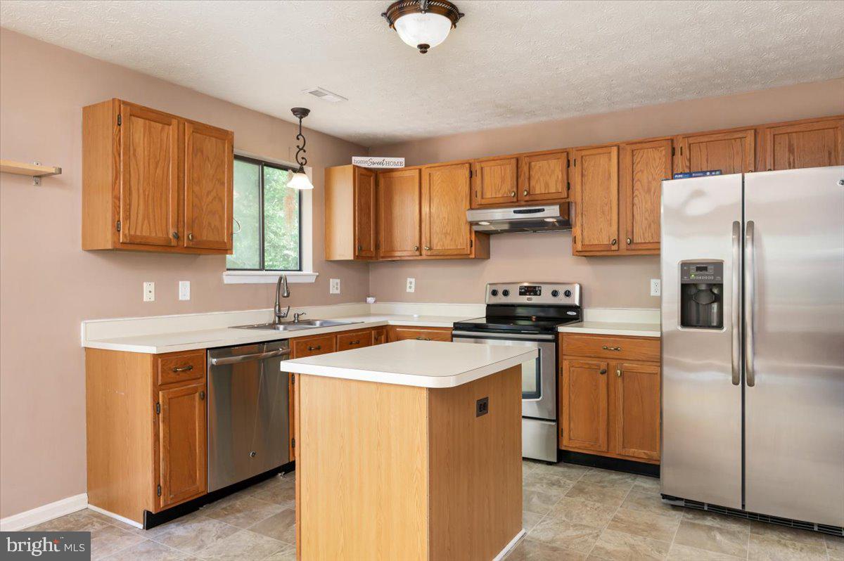 WALNUT RIDGE - Residential