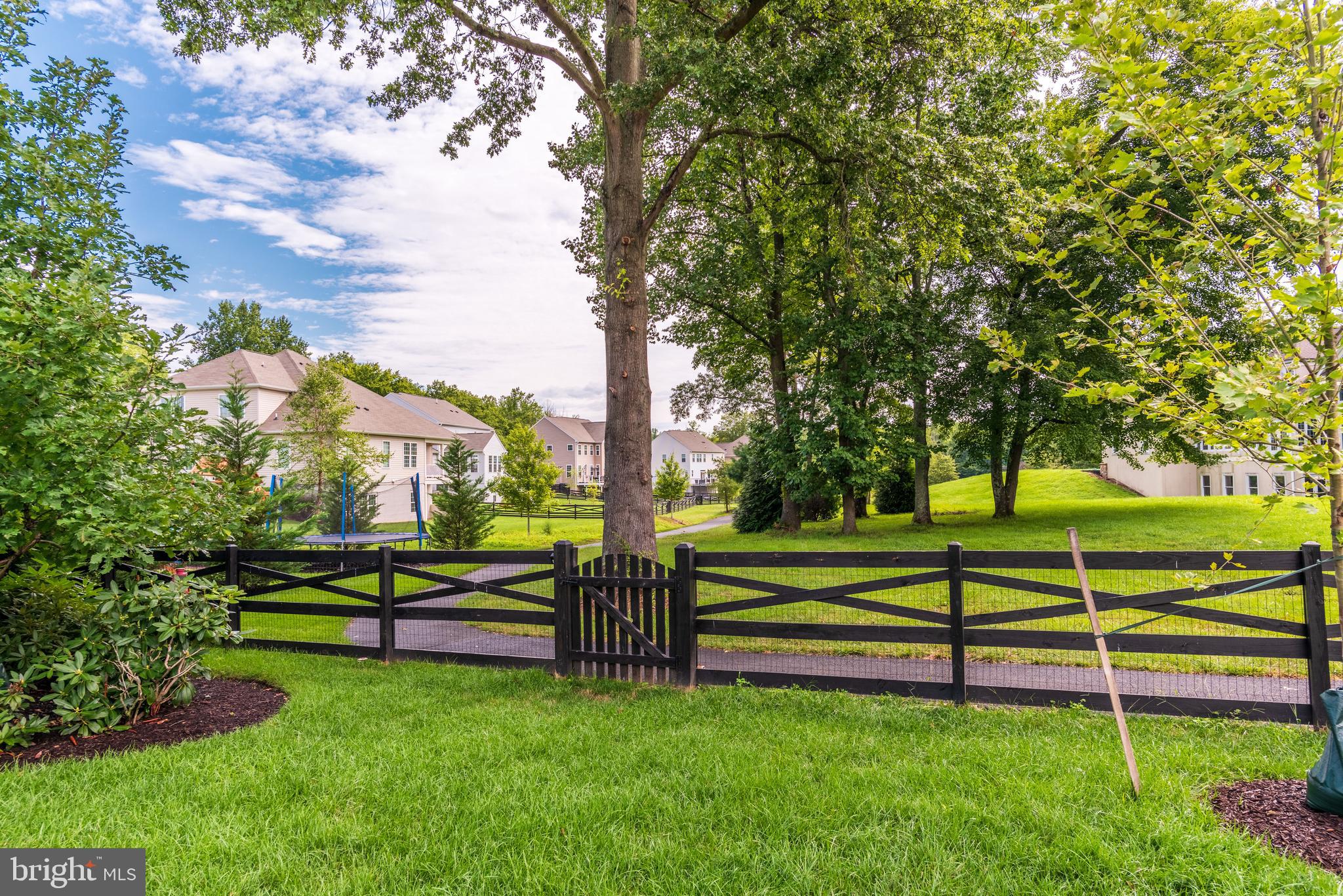 ROCKBRIDGE - Residential