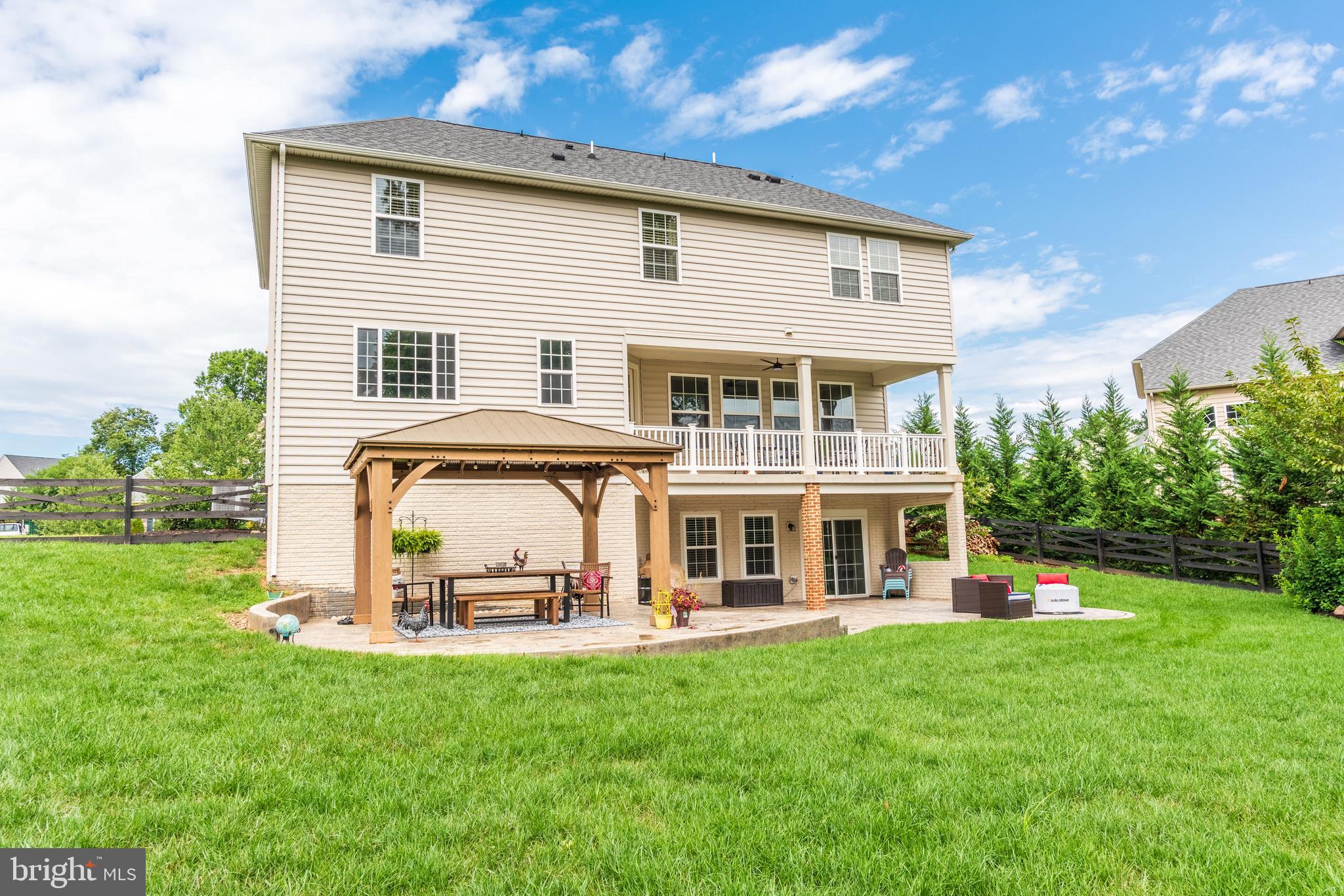 ROCKBRIDGE - Residential