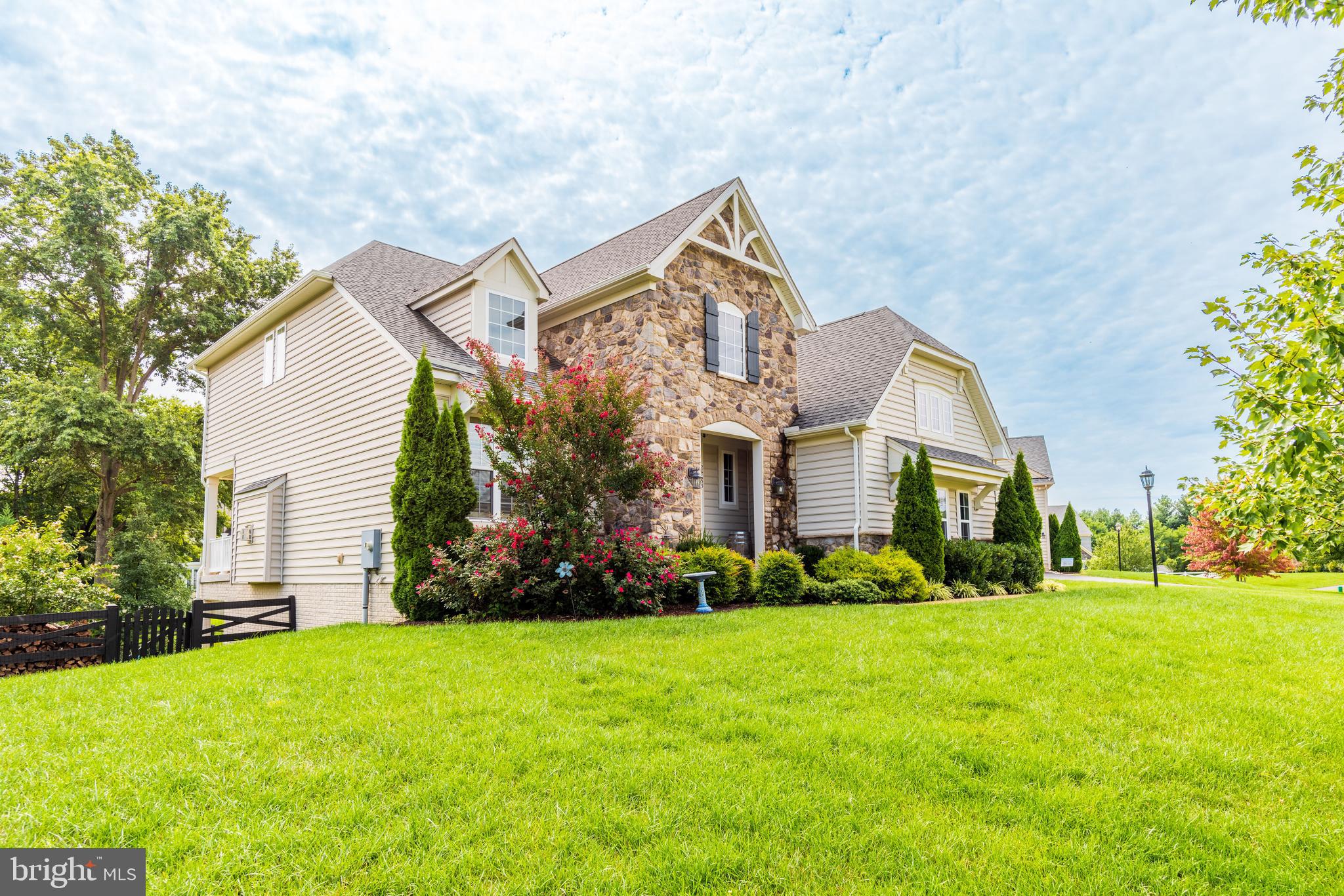 ROCKBRIDGE - Residential