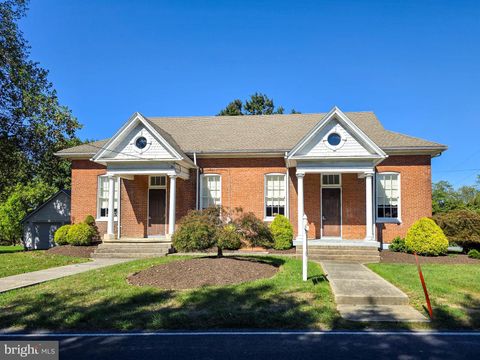 171 EAST AVENUE GREENCASTLE PA 17225