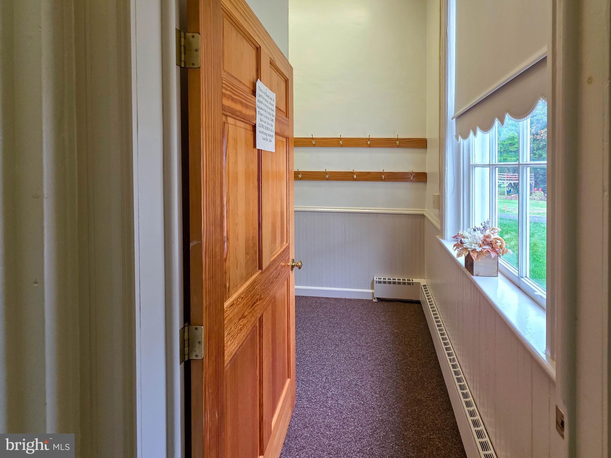 STATE LINE - Commercial Sale