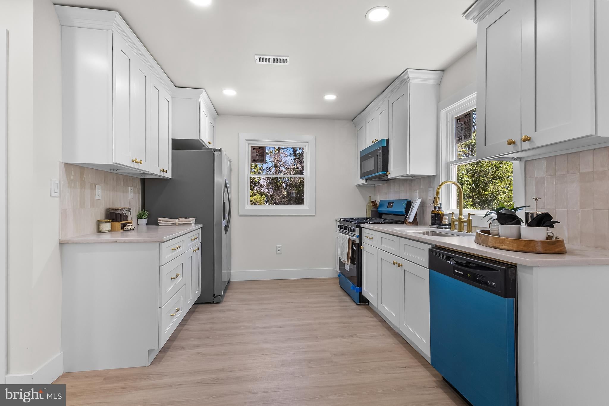 1304 COBB COURT