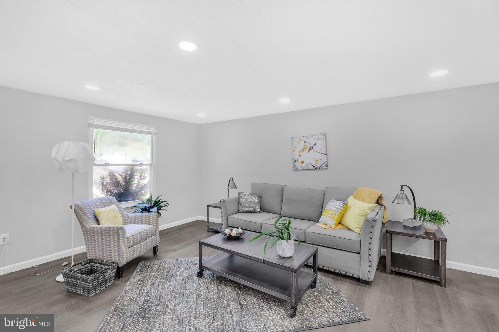 405 PRITCHARD LANE