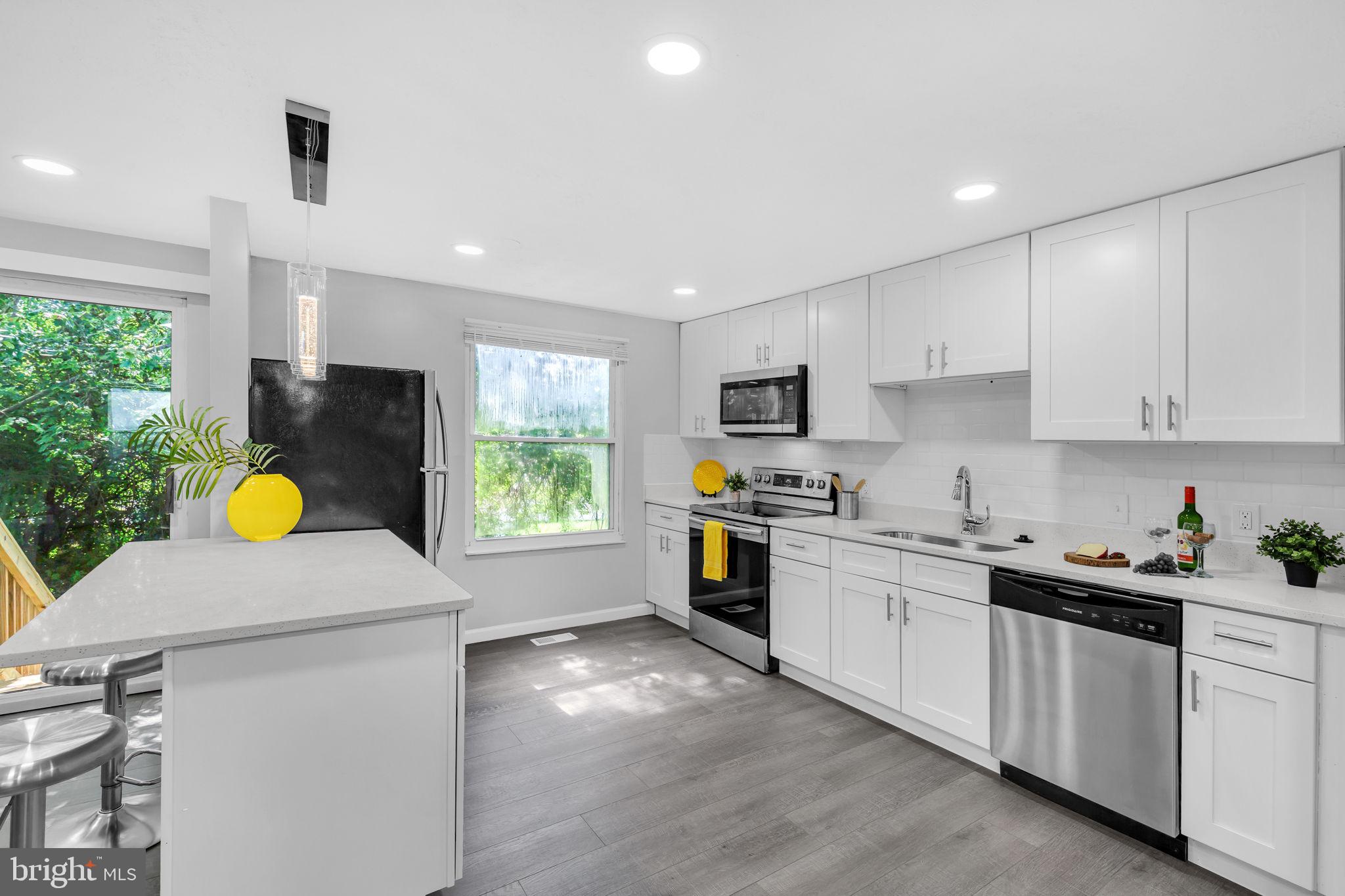 RAMBLING HILLS 0 - Residential