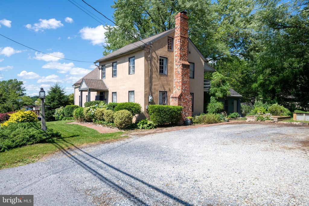 Photo of 807 Centerville Road, Lancaster, PA 17601 (MLS # PALA2052492)