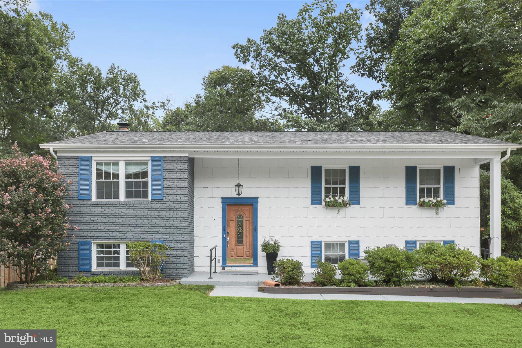 1309 HAWKINS LANE