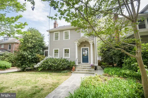 MLS: DCDC2197418