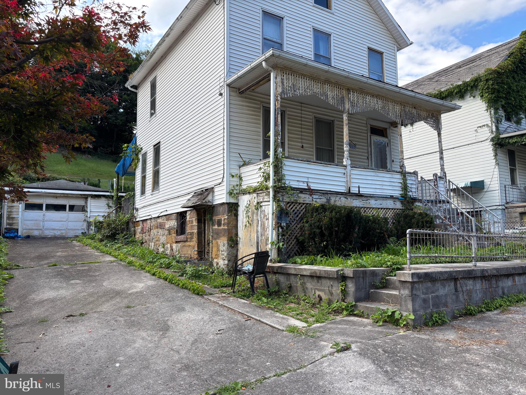 432 PINE AVENUE