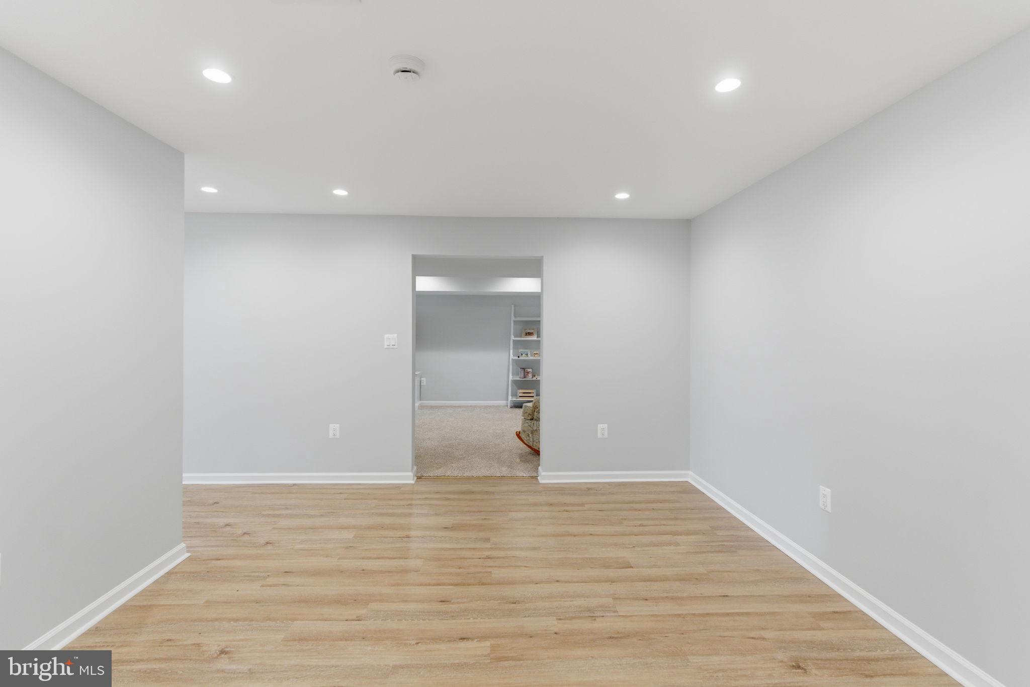 MOUNTAIN BROOK ESTATES - Residential