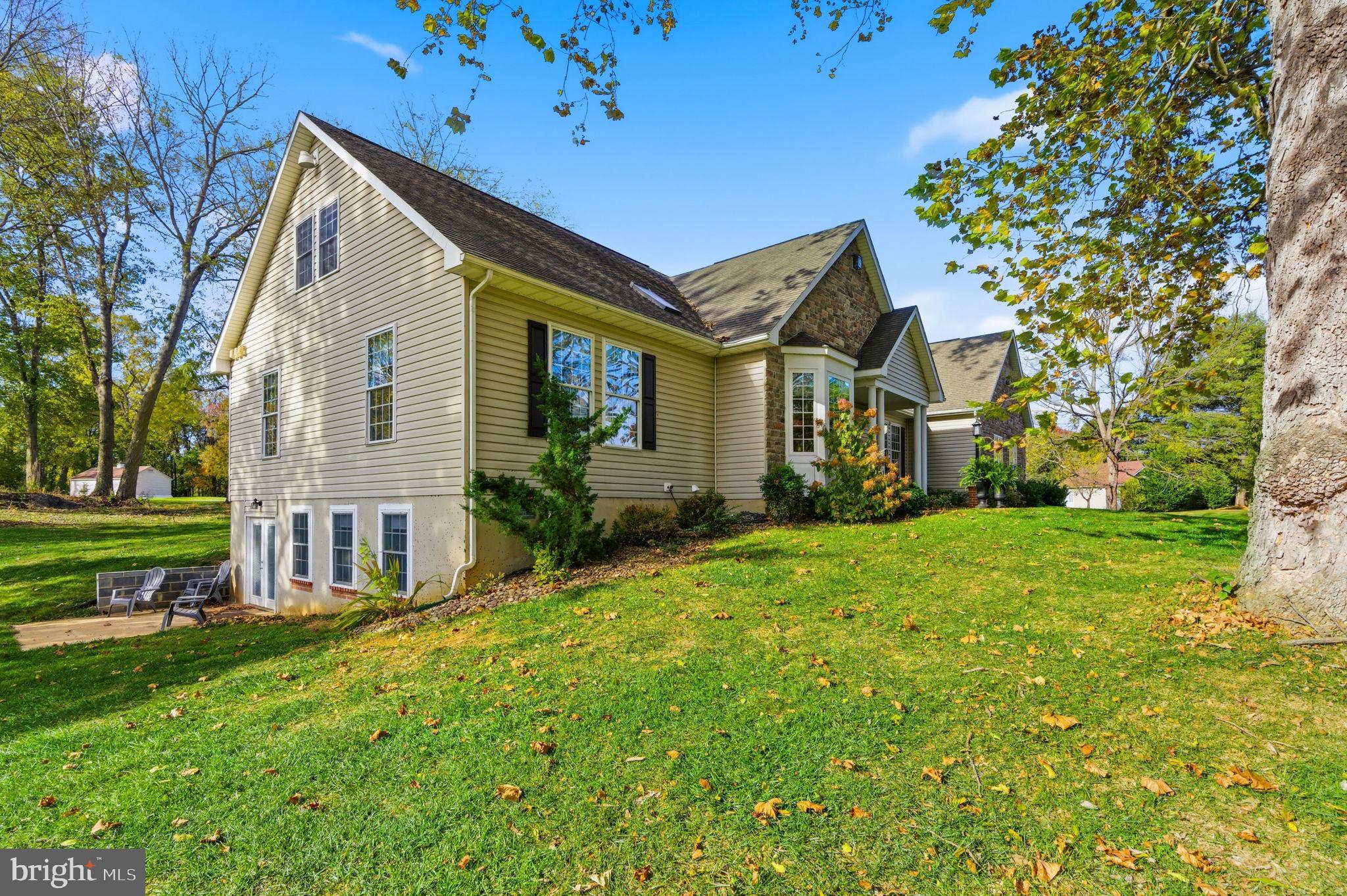 MOUNTAIN BROOK ESTATES - Residential