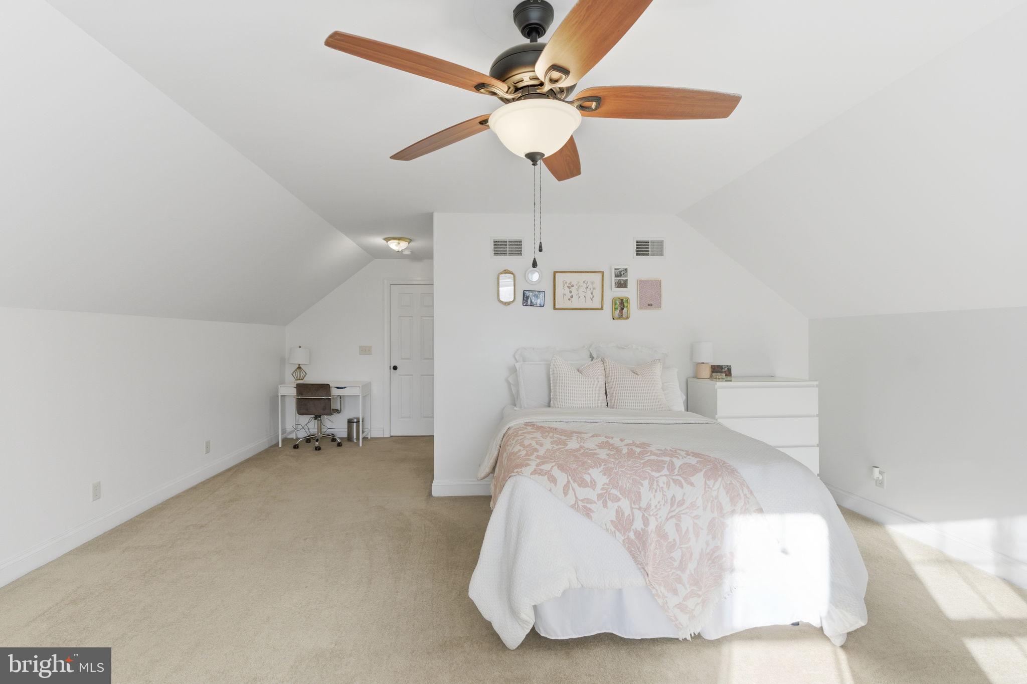 MOUNTAIN BROOK ESTATES - Residential