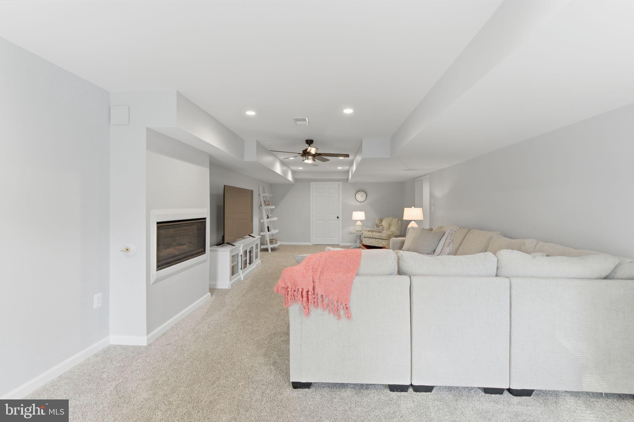 MOUNTAIN BROOK ESTATES - Residential