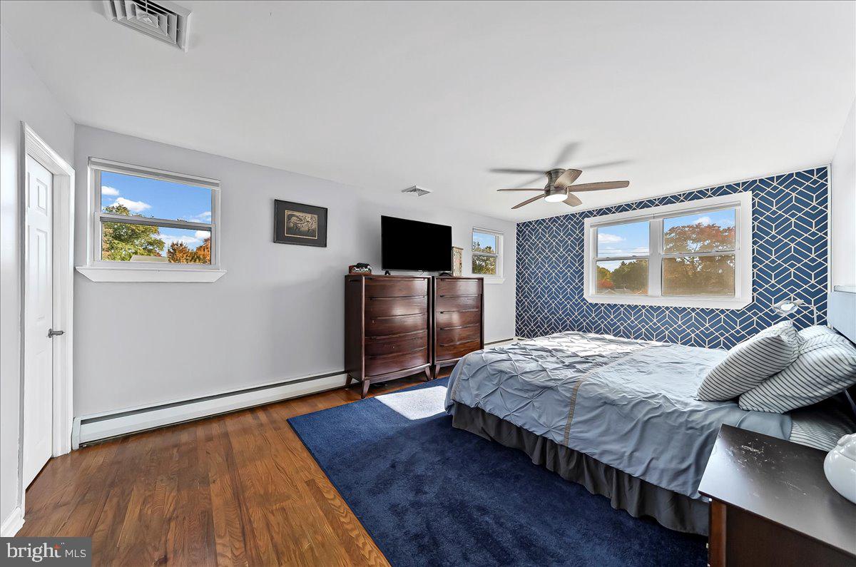 COLONIAL VIL GREEN - Residential