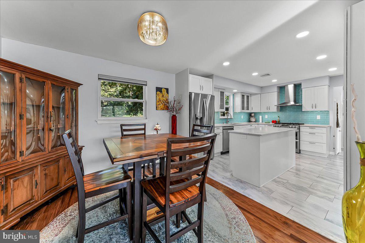 COLONIAL VIL GREEN - Residential