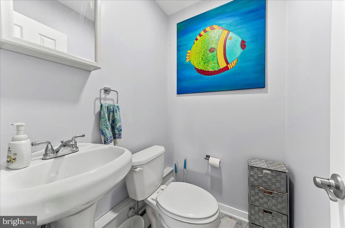 COLONIAL VIL GREEN - Residential