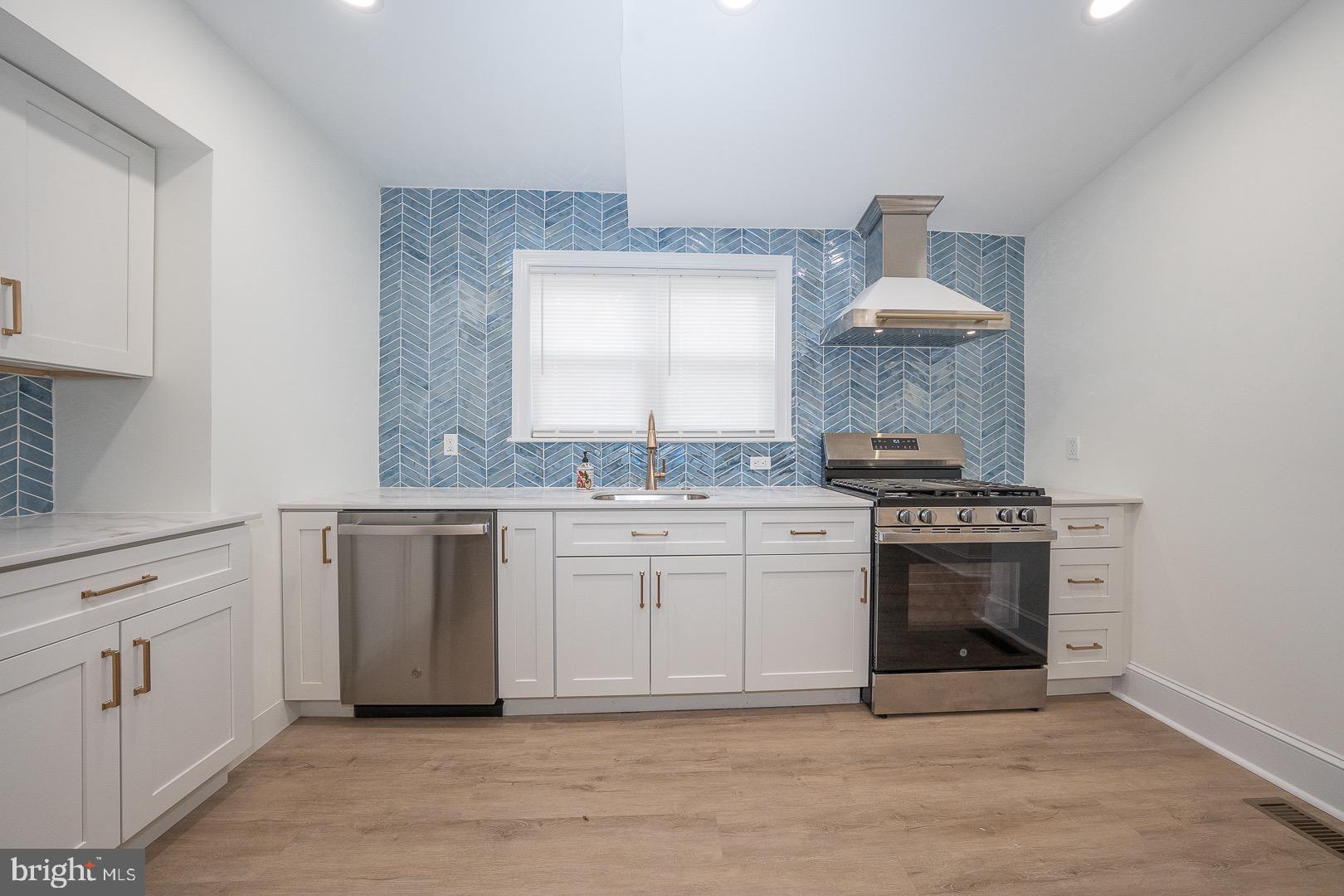 BRYN MAWR - Residential Lease